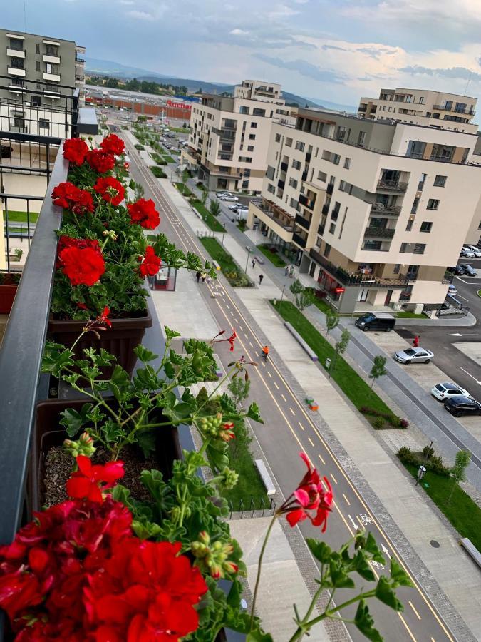 Executive Apartment Avantgarden Coresi Brasov Bagian luar foto